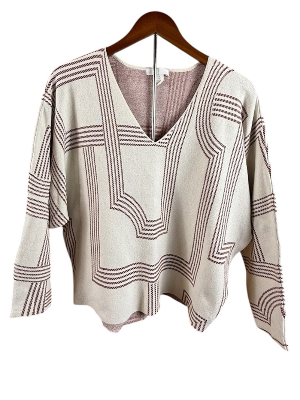H&M Women's Dolman V-Neck Top cream & burgundy geometric abstract Size Medium